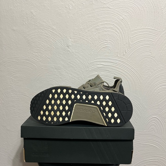 Adidas NMD R1 trace cargo - Picture 11 of 12